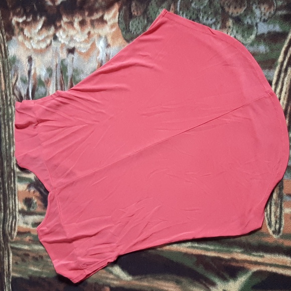 Maurices Short Sleeved T-shirt - Picture 2 of 3